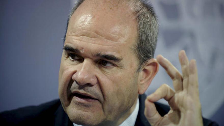 *EFE-ANDALUCIA* MA01. VELEZ-MÁLAGA (MÁLAGA), 30/01/09.- El presidente de la Junta, Manuel Chaves, durante la rueda de prensa que ha ofrecido en Velez-Málaga.