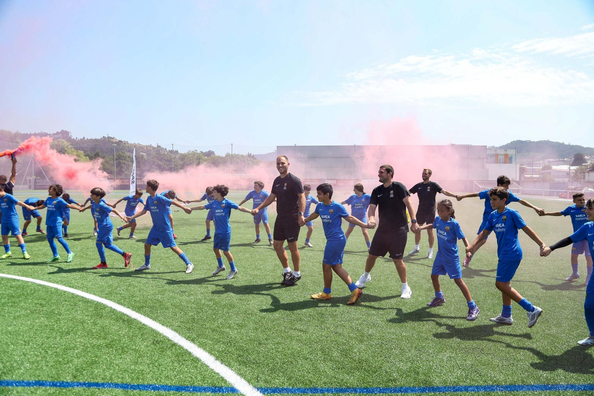 Casi 200 niños acuden a un campus del Barça en Arteixo