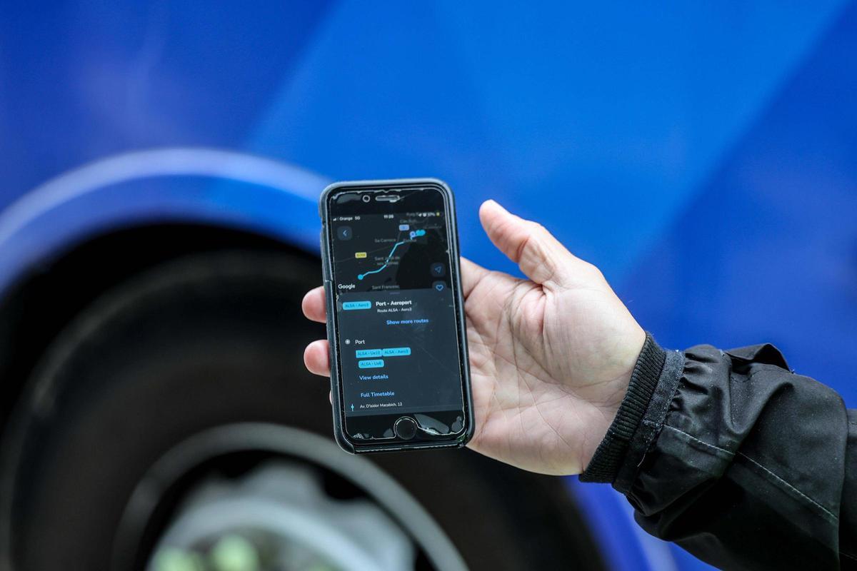 Imágenes del inicio de la nueva contrata de autobuses de Ibiza