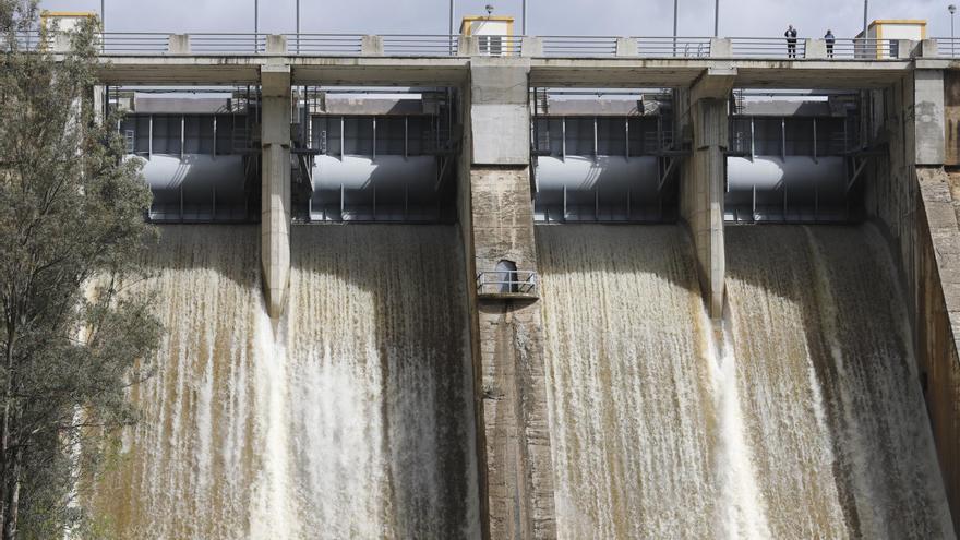 La CHG avanza un inminente aumento en las dotaciones de agua para regadío en Córdoba