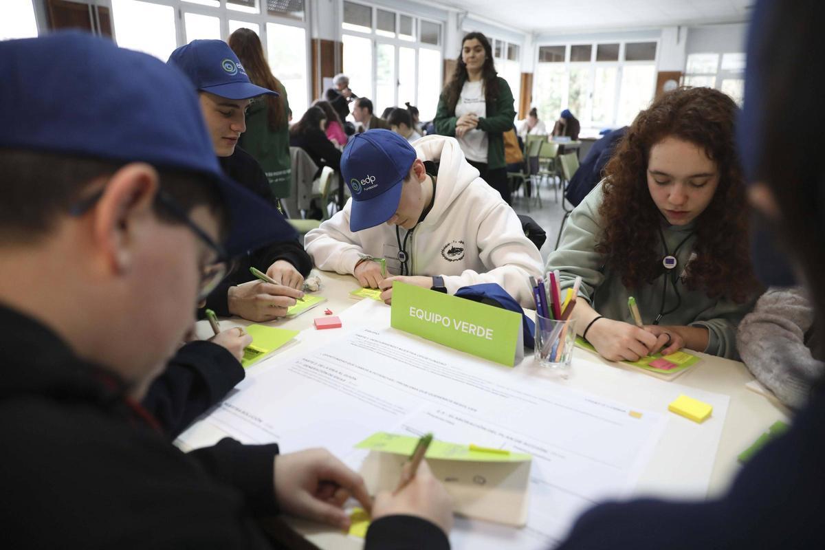 Un grupo de alumnos durante una de las actividades