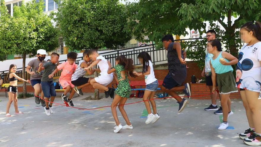 Las escuelas de verano garantizan tres comidas diarias a 470 menores