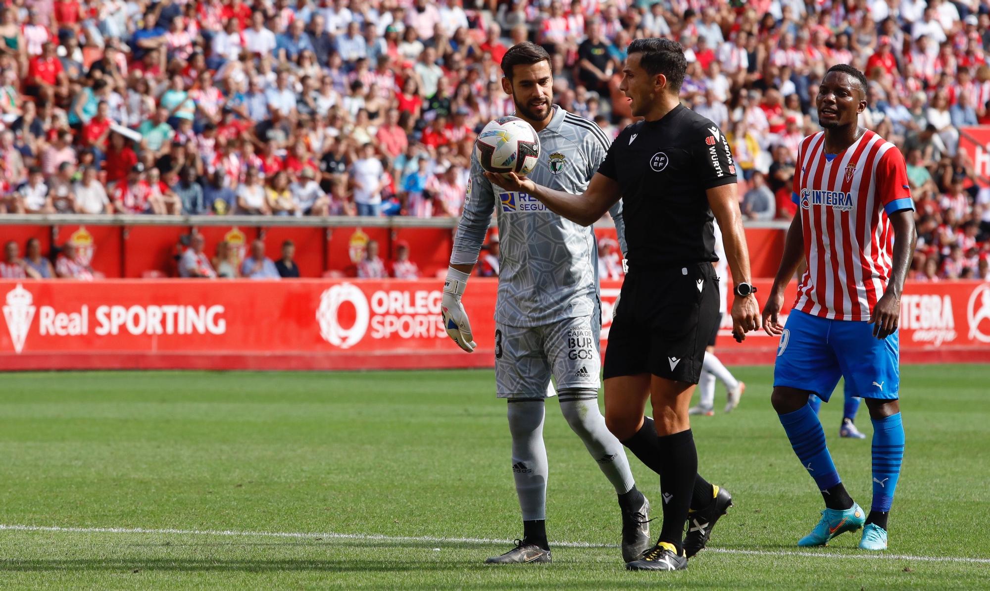 En imágenes: así fue el empate entre Burgos y Sporting en El Molinón