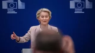 Bruselas propone librar a la industria del automóvil de las multas por no cumplir con la reducción de emisiones en 2025