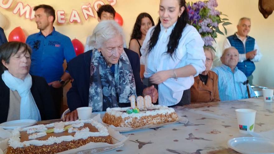 Tránsito Anta Anta eleva el censo de centenarios en Val de Santa María