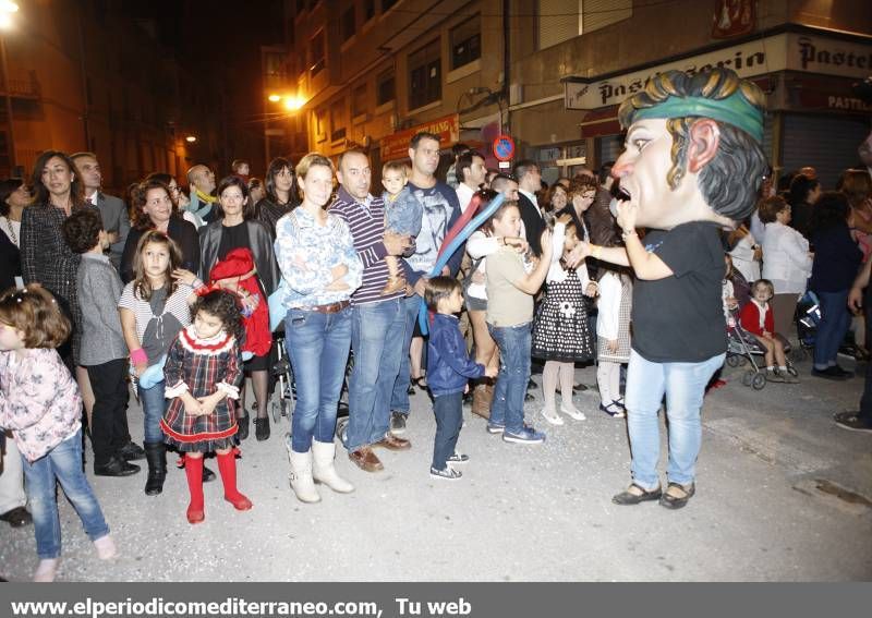 GALERÍA DE FOTOS -- Onda despide sus fiestas con un gran desfile de carrozas