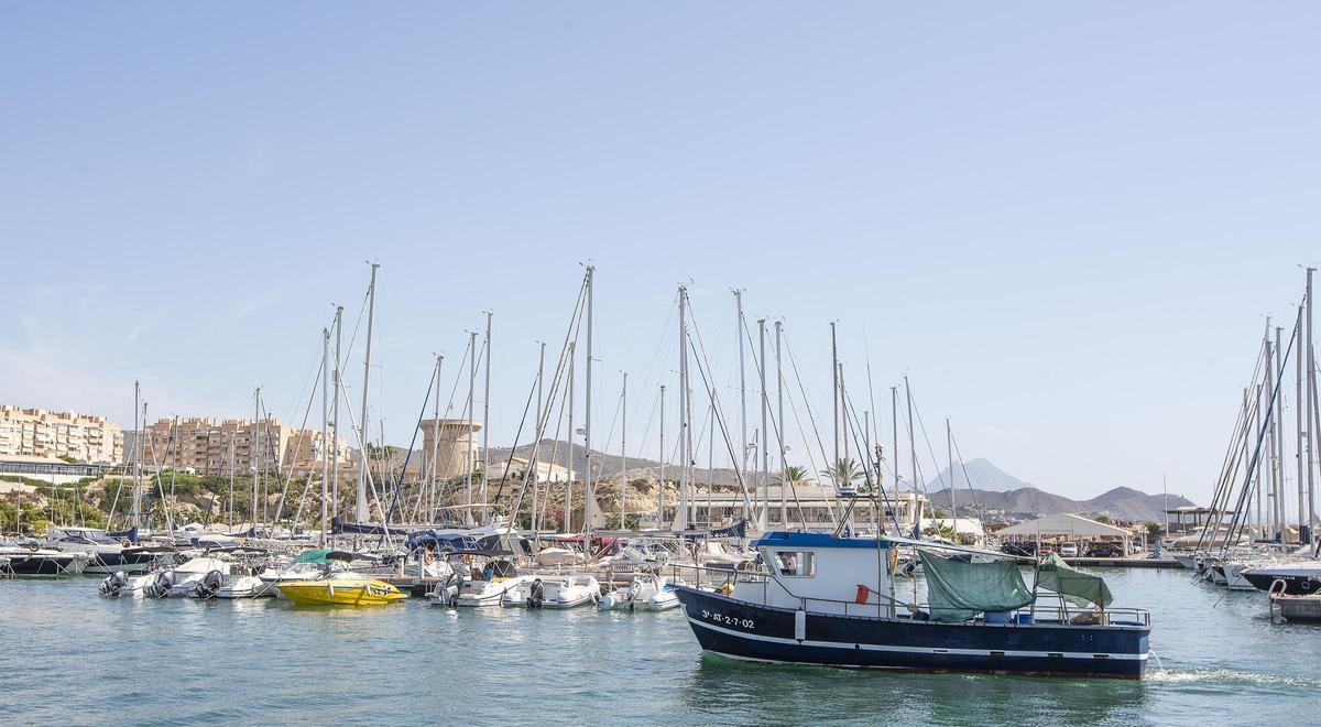 Puerto de El Campello.