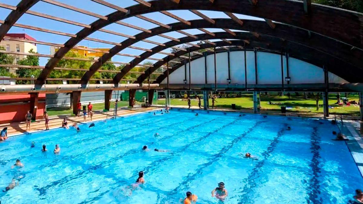 Piscina municipal de Rochelambert.