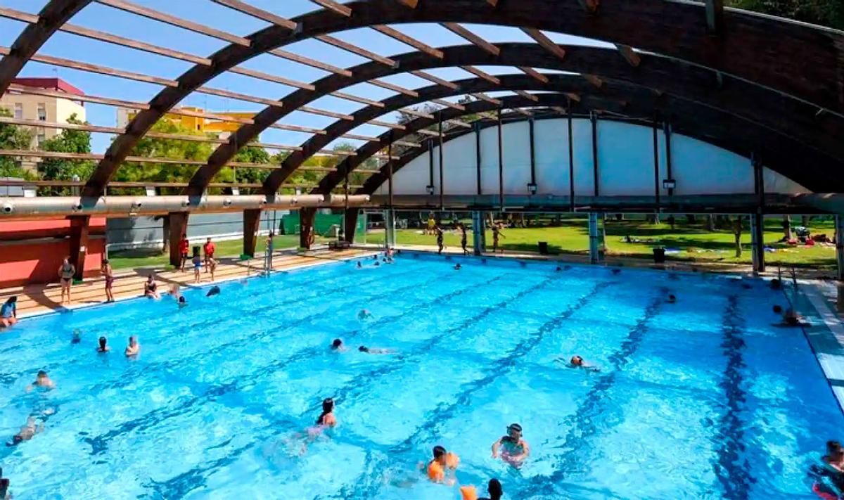 Piscina municipal de Rochelambert.