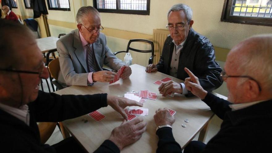 15.200 personas de Castellón cobran dos o más pensiones