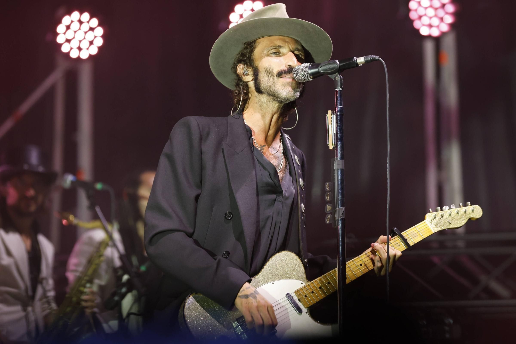 El concierto de Leiva en el Gijón Life, en imágenes
