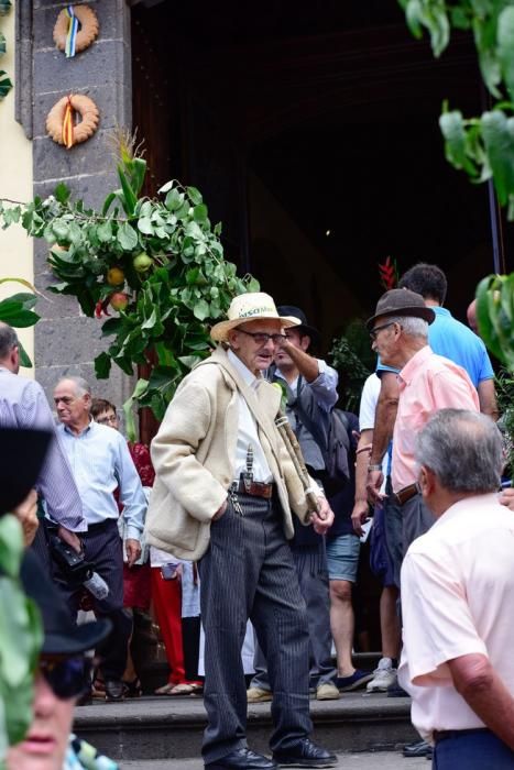 Procesion y Romeria por las Fiestas de las ...