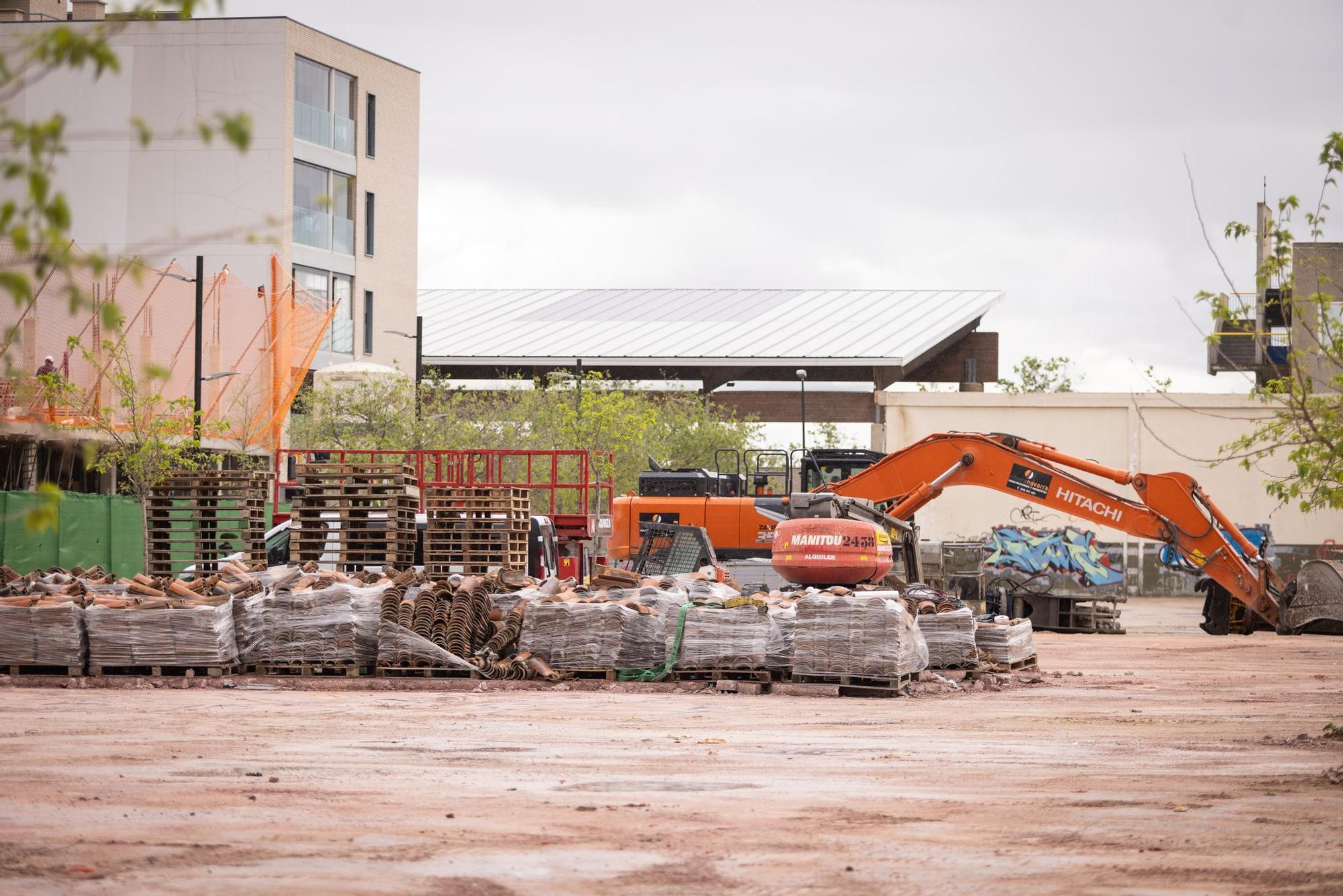 En imágenes | Ya están en marcha las obras de la futura Ciudad del Cine de Zaragoza