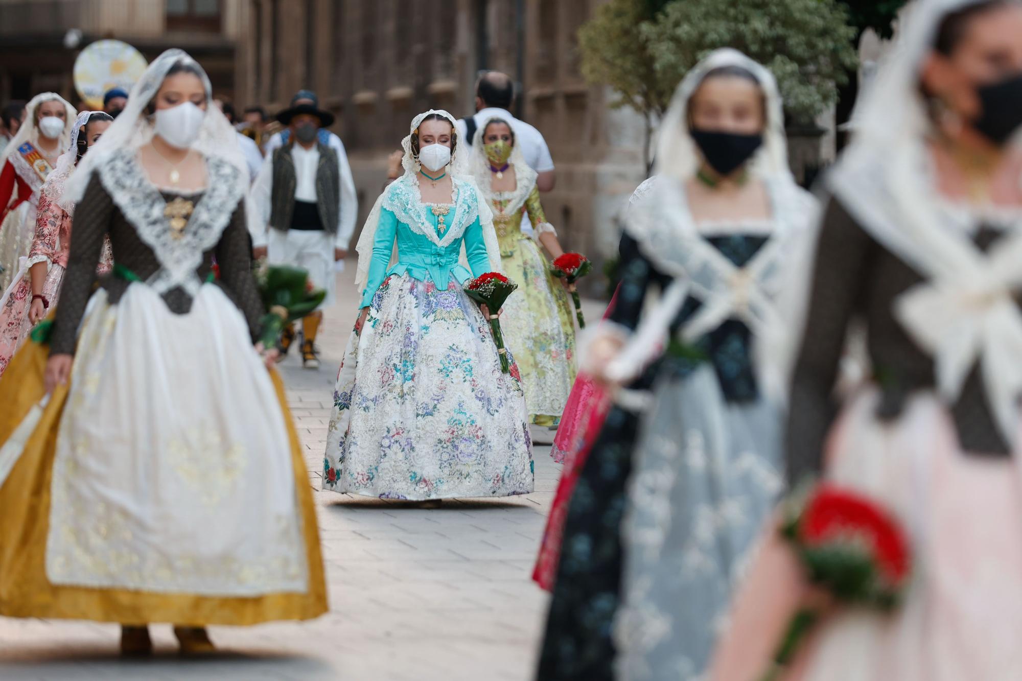 Búscate en el segundo día de Ofrenda por la calle de Caballeros (entre las 20.00 y las 21.00 horas)