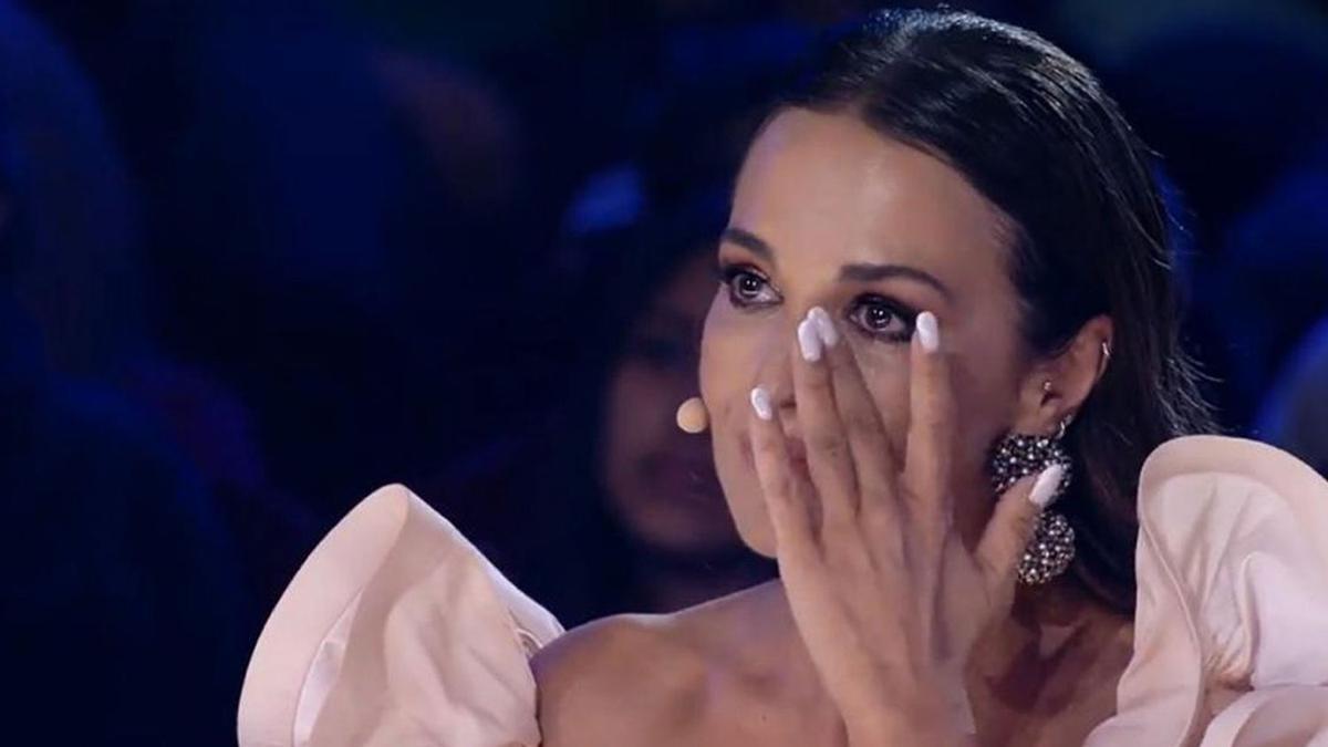 Duro revés para Paula Echevarría tras la decisión en Telecinco:  "Me estoy mareando"
