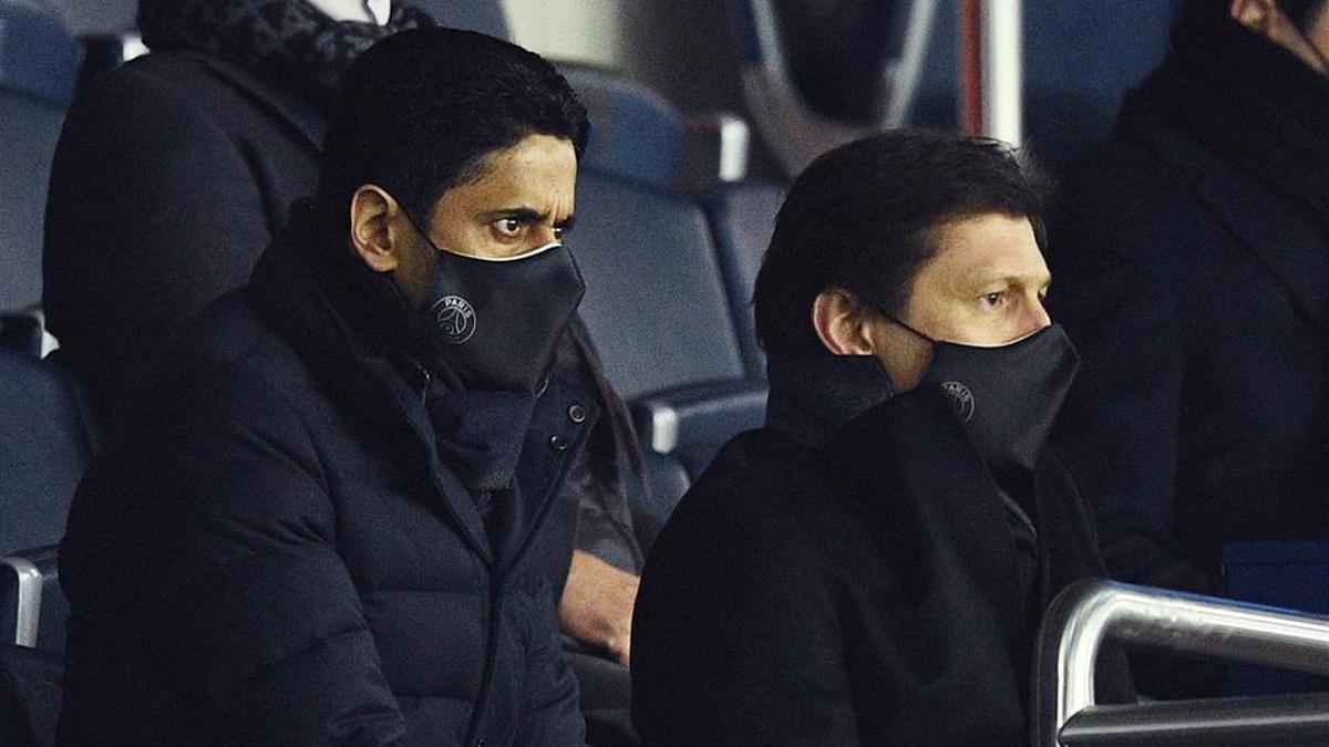 Nasser Al-Khelaifi y Leonardo, en el palco durante el PSG- FC Barcelona