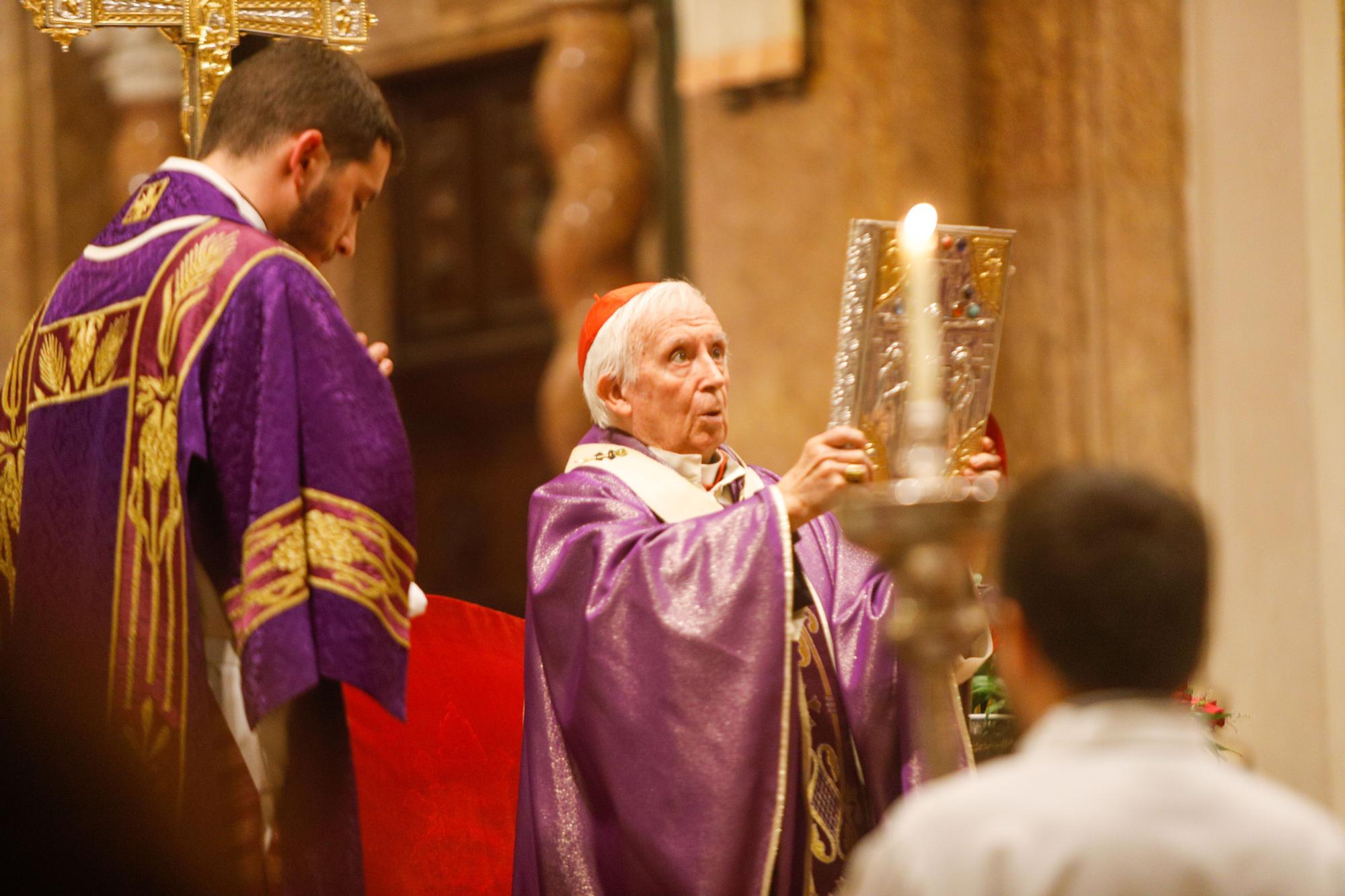 Así ha sido la misa de la despedida del cardenal Cañizares en la Catedral de València