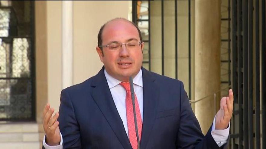 El presidente de Murcia niega todas las imputaciones por corrupción