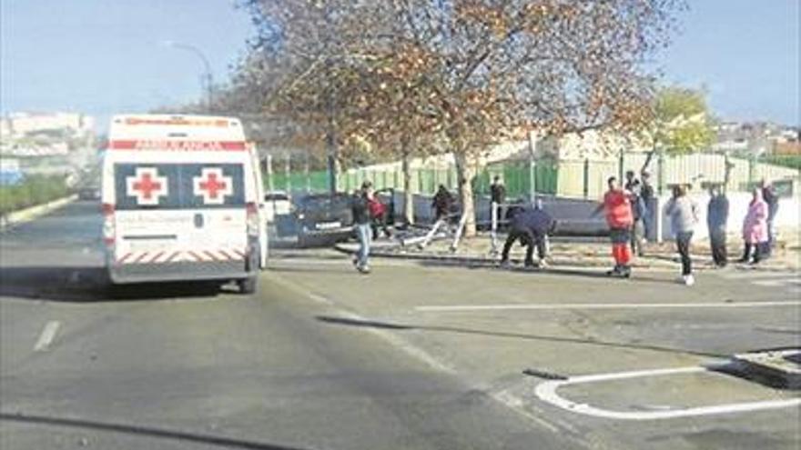 Dos heridas en otro accidente ocurrido en el nuevo cruce abierto en la autopista en Badajoz