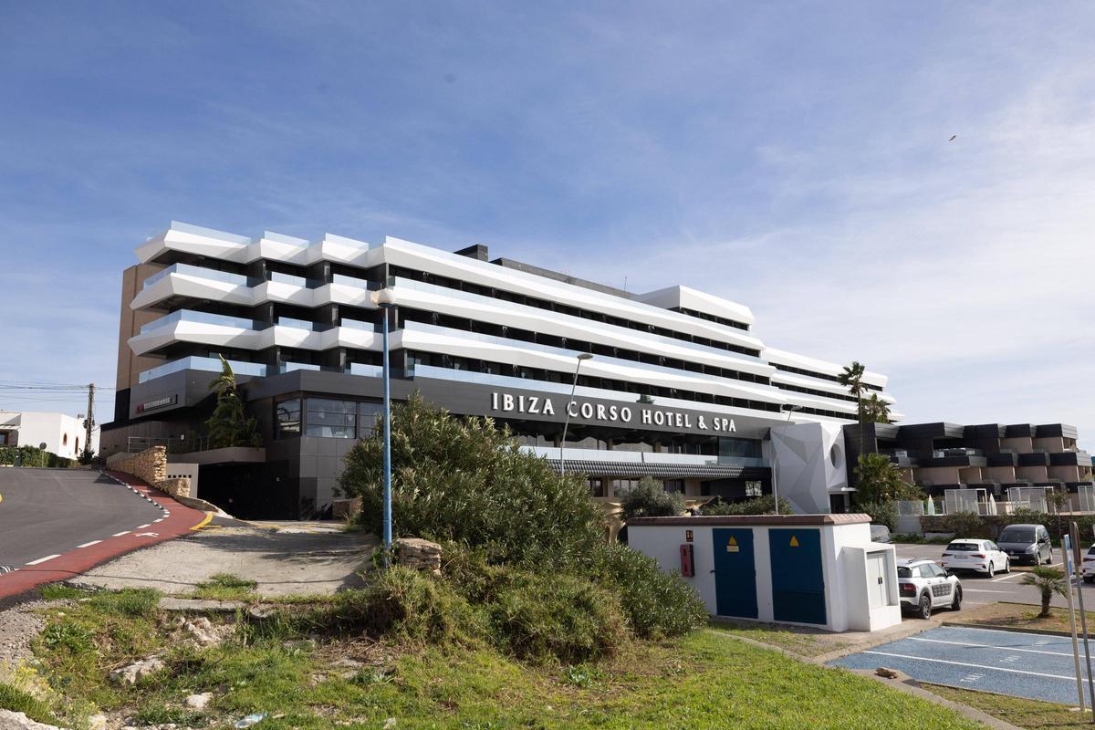 Hotel El Corso, donde se proyecta la mudanza del Lío Ibiza.