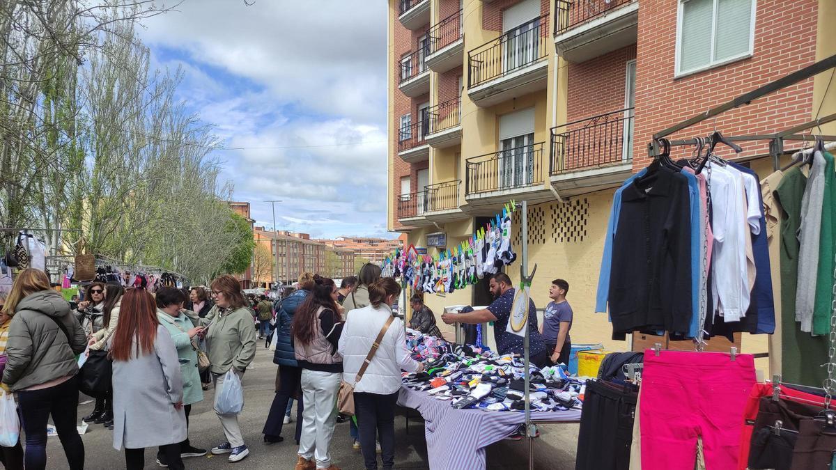 Mercadillo en Benavente.