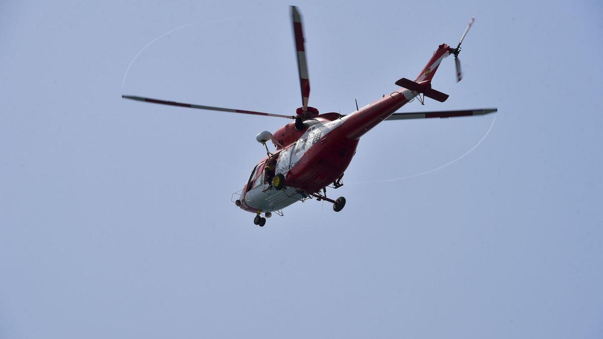 Helicóptero del GES rescata a una excursionista en Tejeda