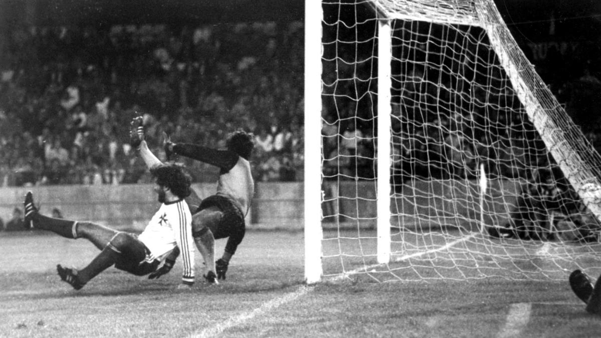 El duodécimo gol conseguido por Juan Señor en el icónico España-Malta de 1983