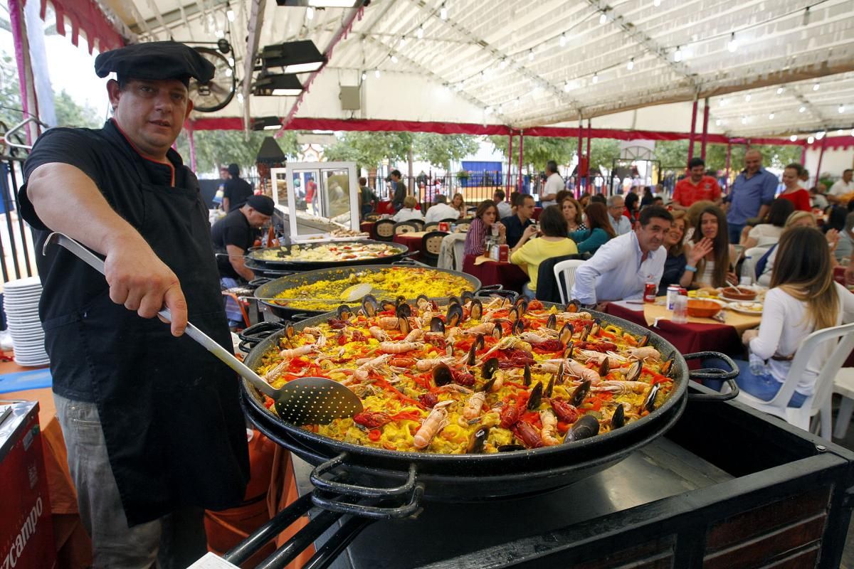 Domingo de feria en El Arenal