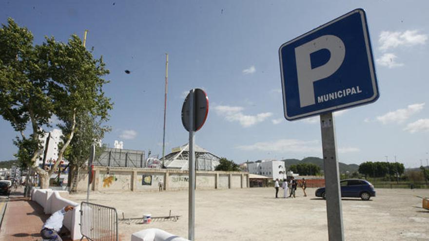 Zona de aparcamiento público en Sant Antoni.