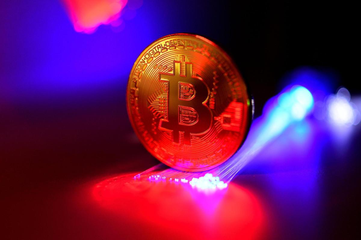 Bitcoin sube un 2,5%, hasta los 65.229,1 dólares