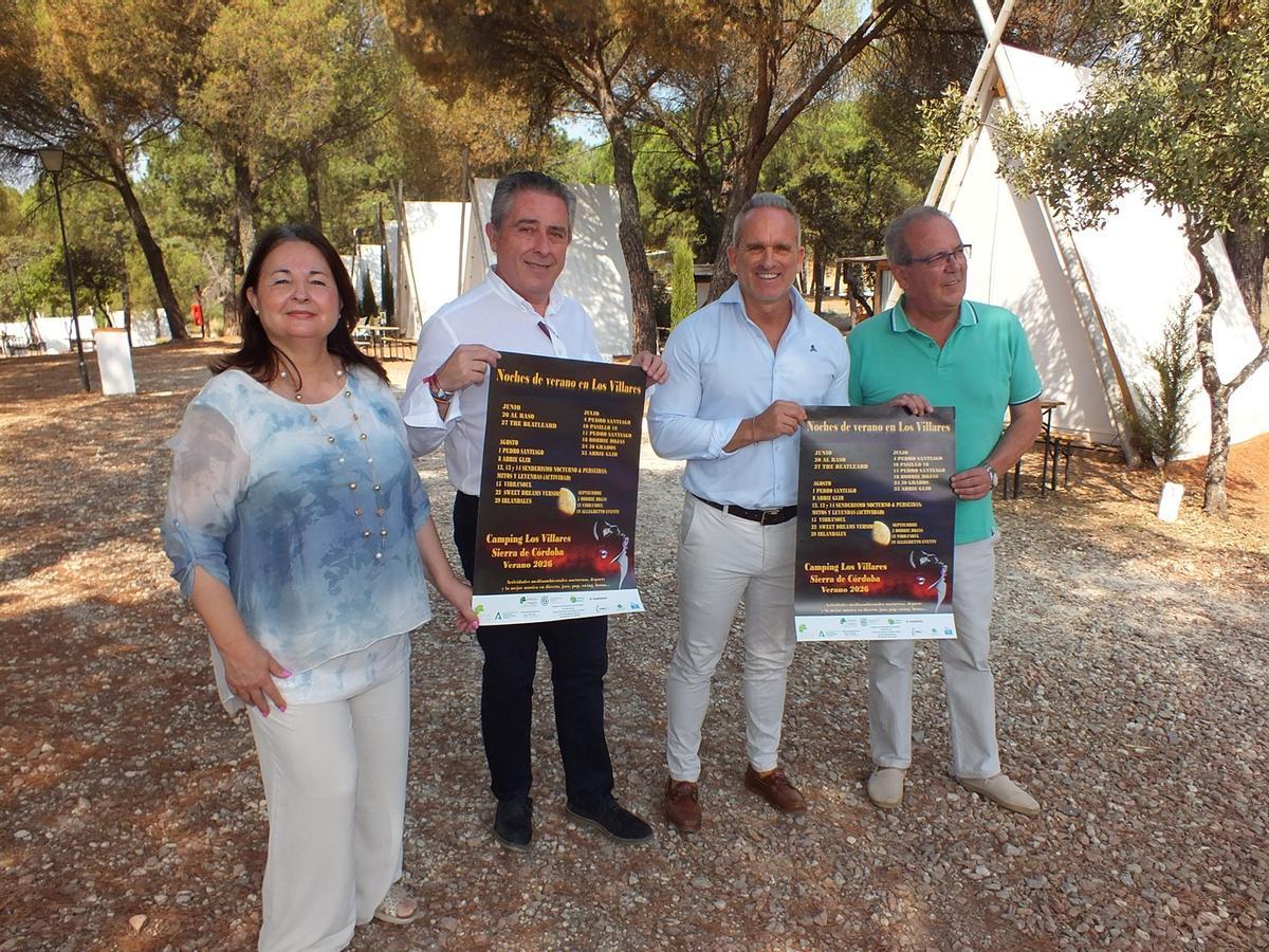 Presentación del cartel Noches de Verano en Los Villares 2026 con María Luisa Rodríguez, Santiago Antón, Rafael Martínez y Valeriano Cassani.