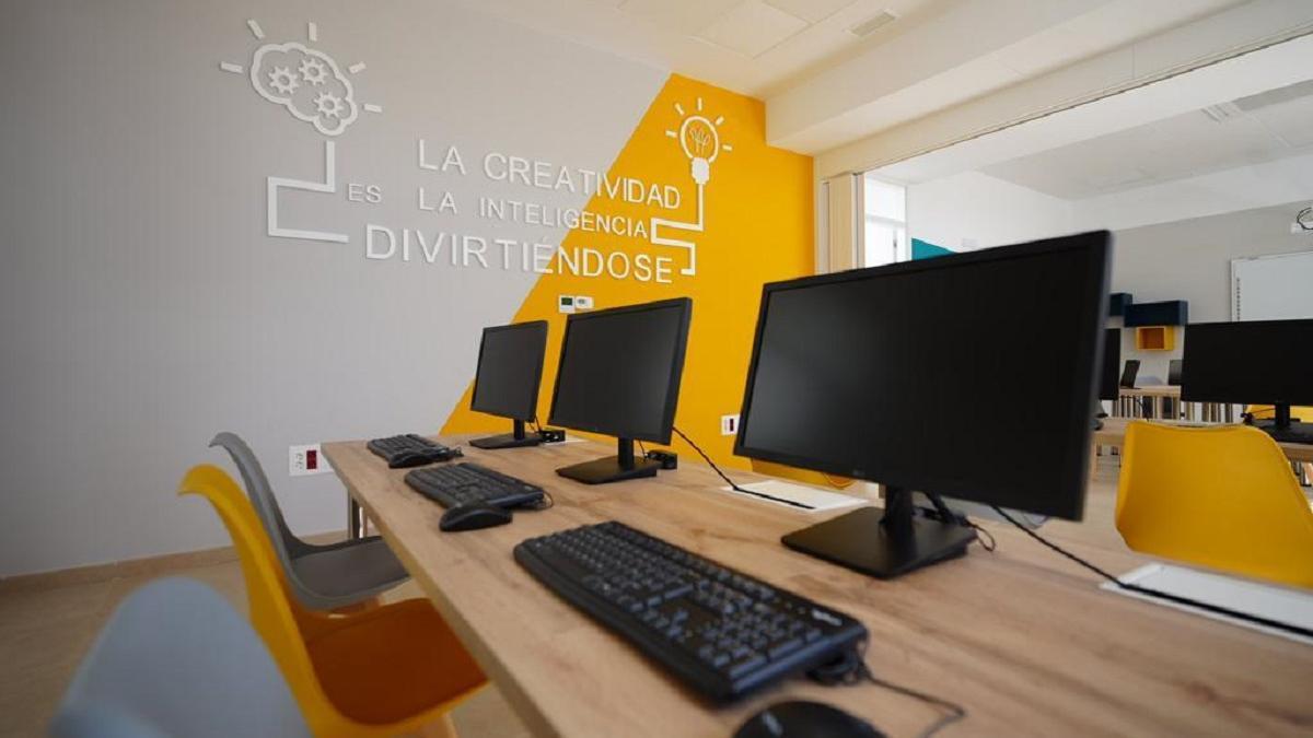 Sala de informática del Centro Activa de Pozoblanco.