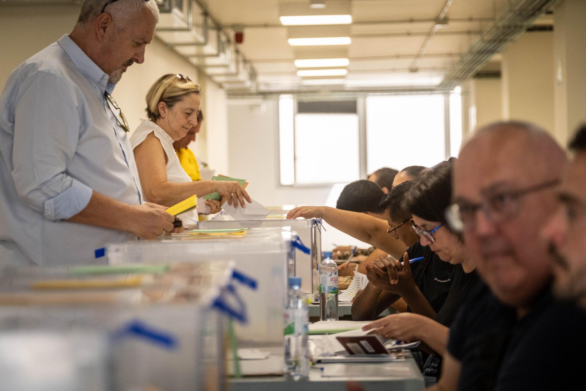 Jornada electora en Santa Cruz de Tenerife