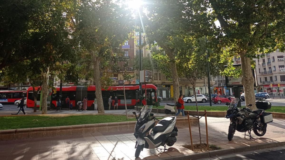 Rayo de sol en la calle Canfranc de Zaragoza
