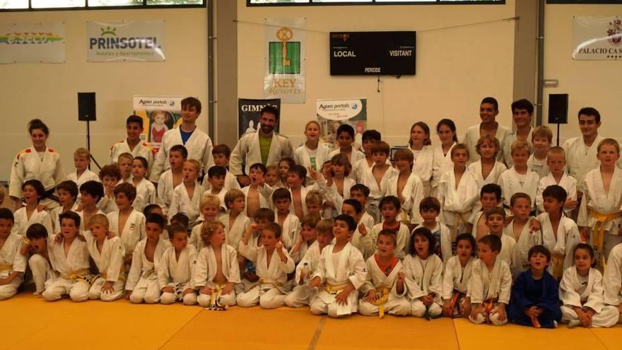 Ochenta judocas en el Festival Àgora