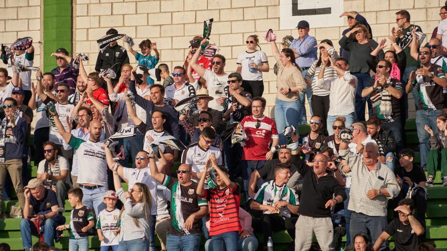 Mérida-Montijo, un derbi con mucho en juego para los dos