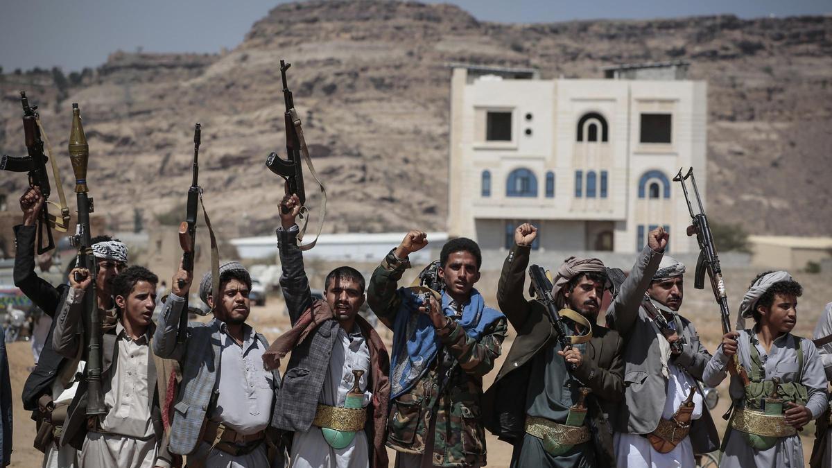 Los hutíes de Yemen sacan los colores a Arabia Saudí: cómo una milicia de desarrapados hace sombra a la potencia regional saudí