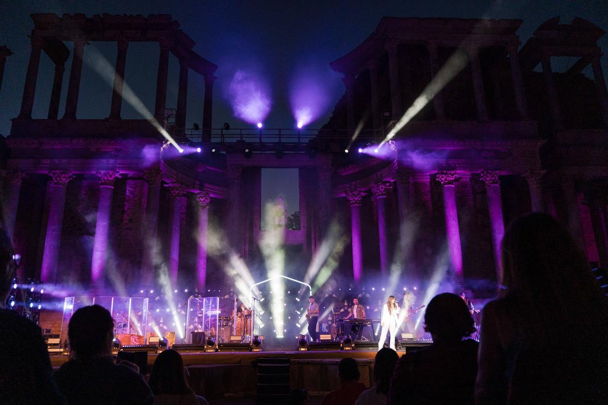 Fotogalería | Así fue el concierto de Vanesa Martín en el Teatro Romano de Mérida