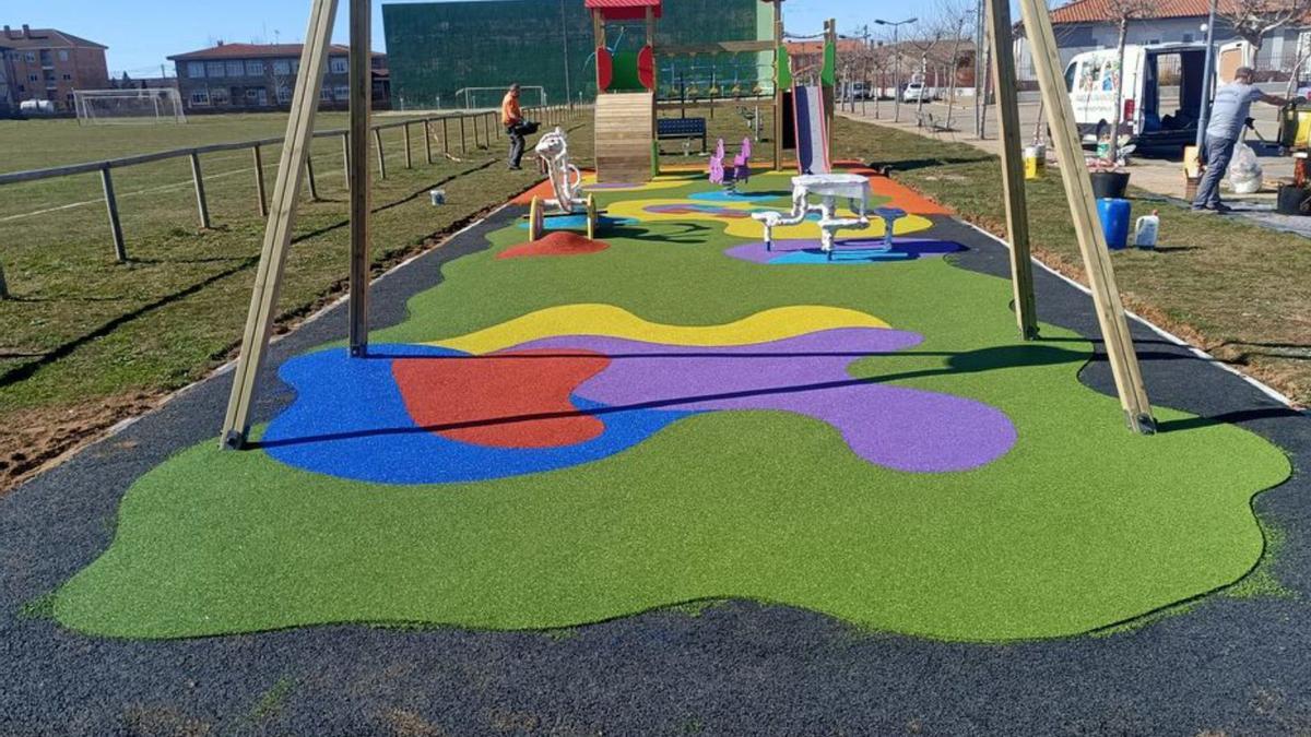 Zona infanmtil de juegos en la villa carbajalina. | Ch. S. 