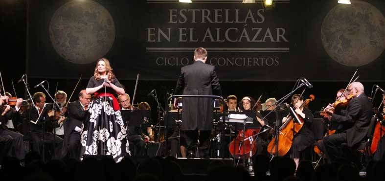 Ainhoa Arteta y la Orquesta de Córdoba cautivan en el Alcázar