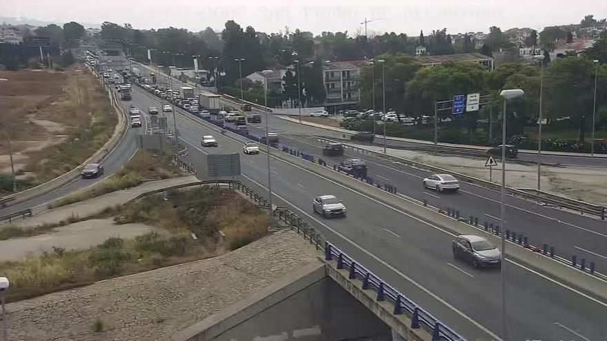 Retenciones de hasta 14 kilómetros tras un accidente en la A-7 en Marbella