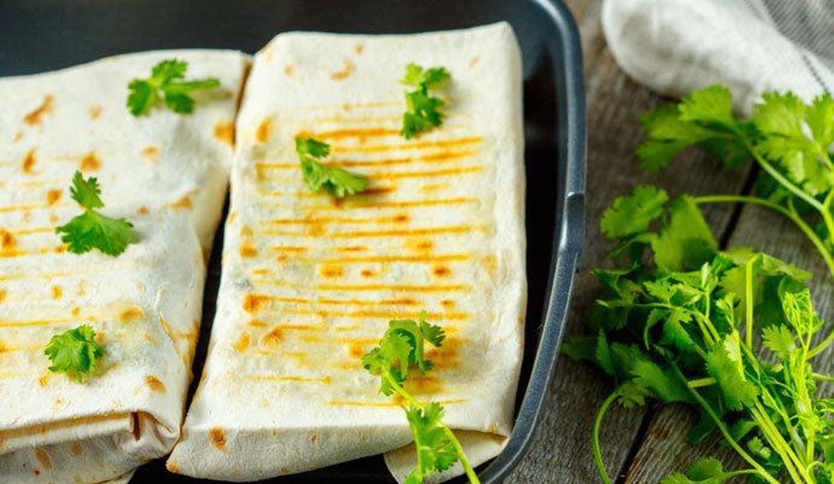 Así se hace paso a paso el burrito que más gusta en las redes sociales