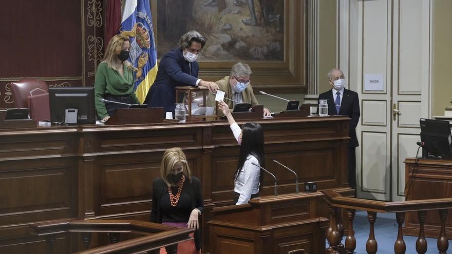Votación en el Parlamento de Canarias a la junta de control de RTVC
