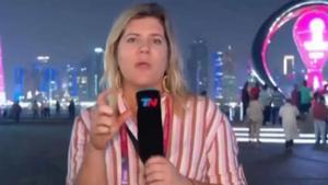 Robo en directo a una reportera del Mundial de Qatar 2022: sustraen dinero y documentos