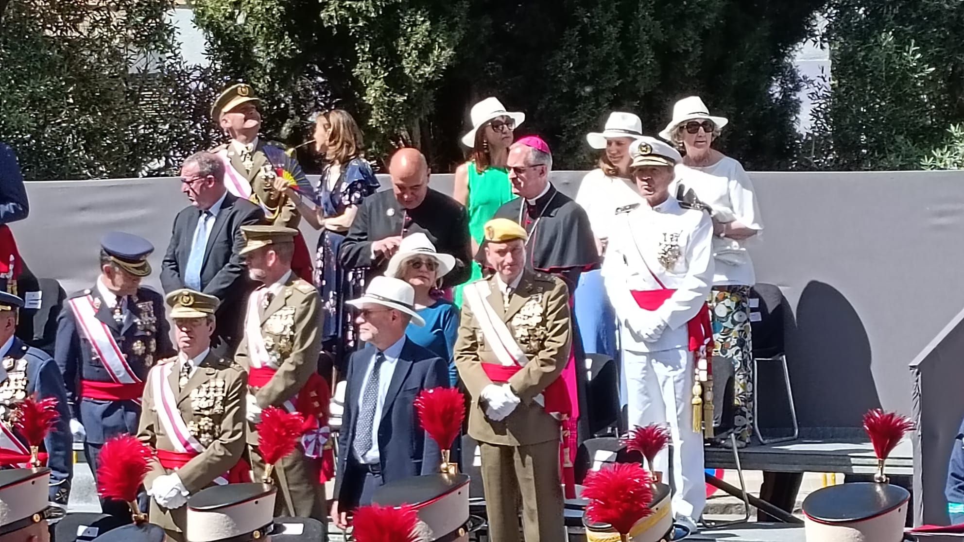 EN IMÁGENES | Así ha sido el desfile de las Fuerzas Armadas en Huesca