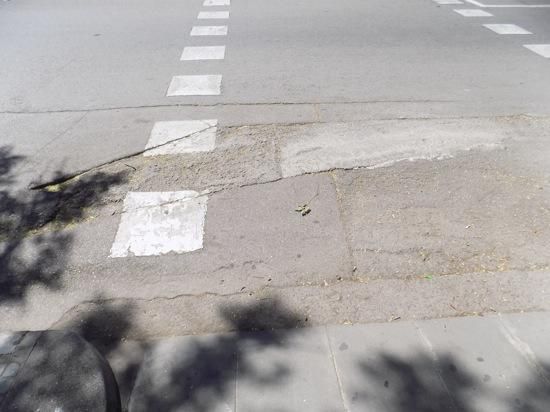 Mal estat de la carretera a les Bases de Manresa