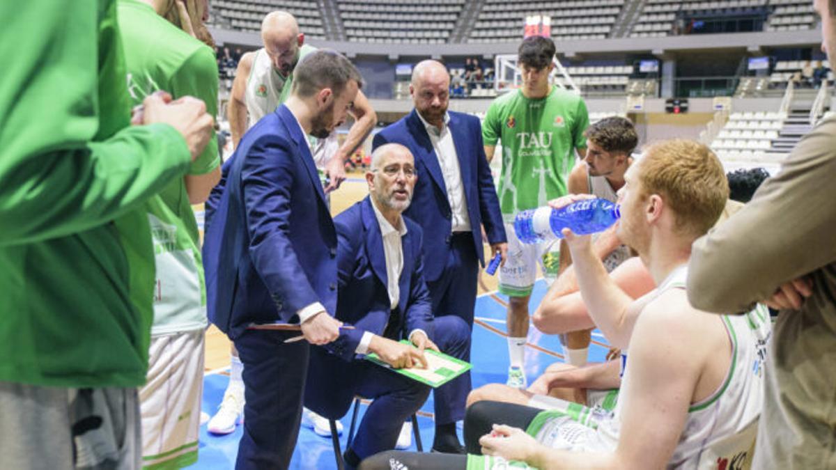 El TAU Castelló, ante el complicado reto de vencer al UEMC Real Valladolid.