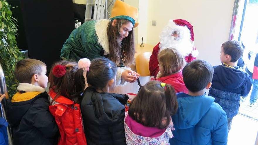 La Navidad llega a los colegios de A Laracha