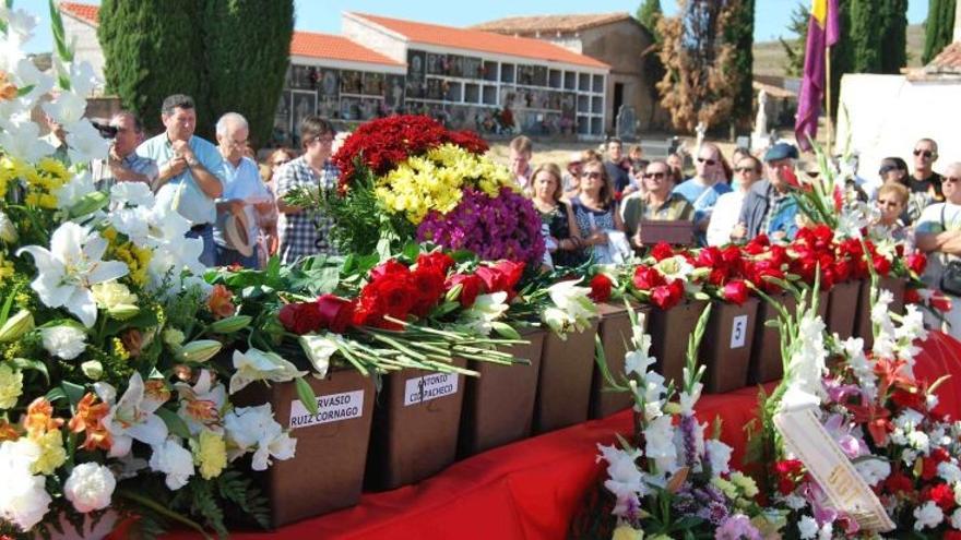 Emotivo homenaje a 29 vecinos fusilados durante la guerra civil