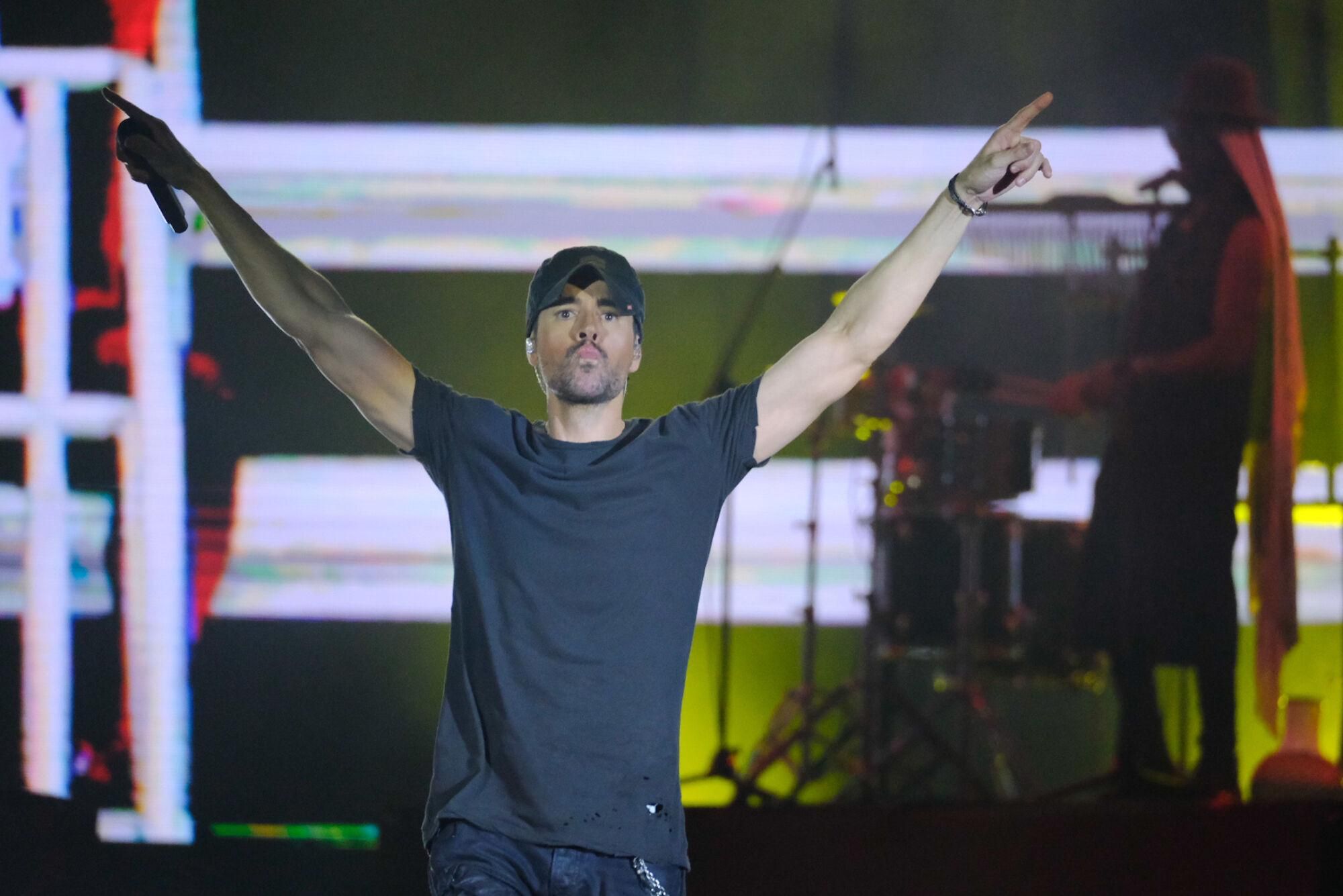 Actuación de Enrique Iglesias en el Granca Live Fest